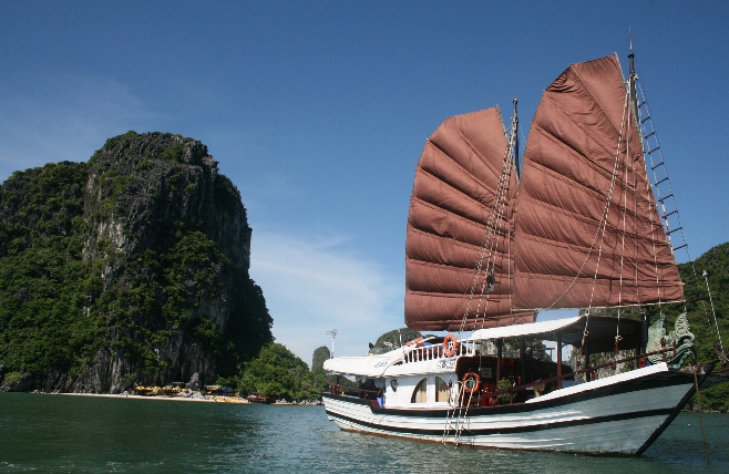 Halong Bay - schip