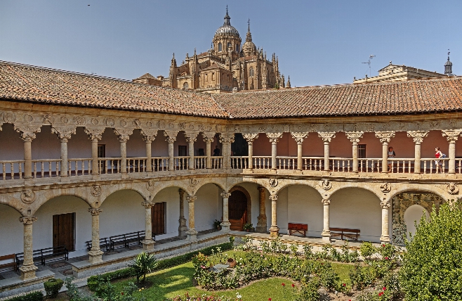 Salamanca - Cloister of las Duenas