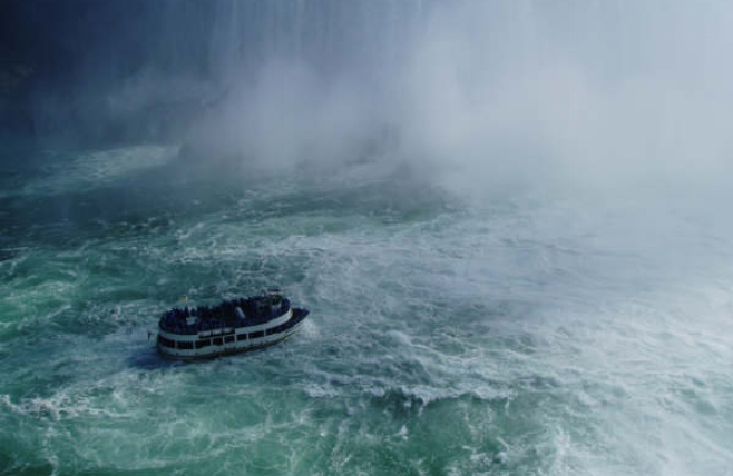 Niagara Falls - boot