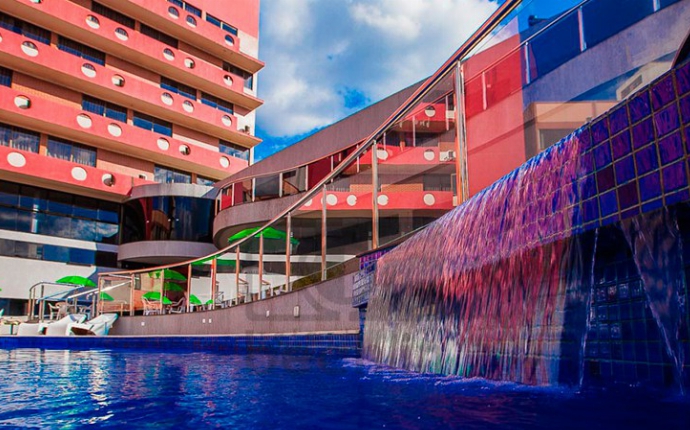 foz plaza - zwembad