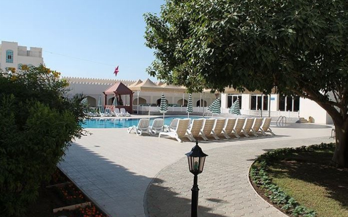 Falaj Daris Hotel - Pool Area